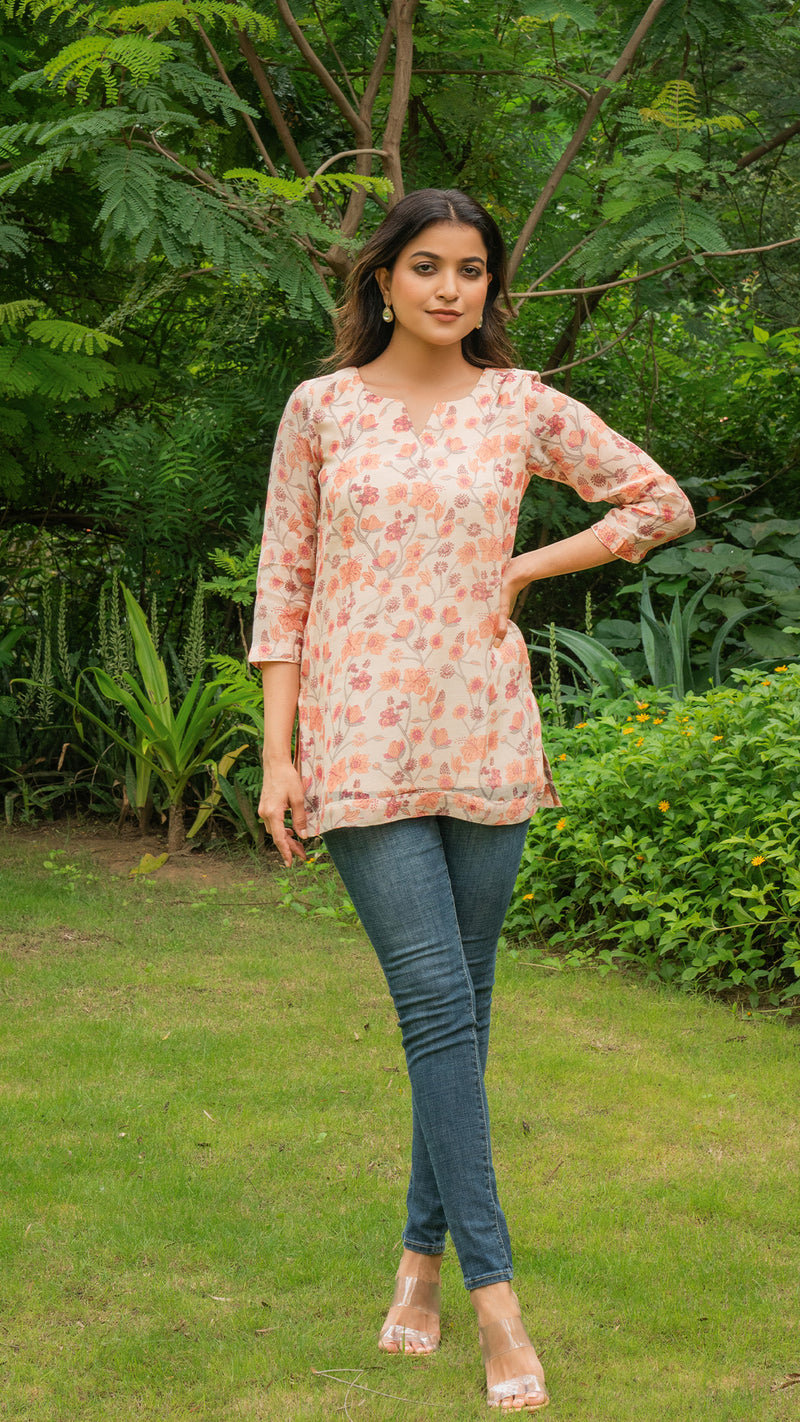 Myra Short Top In Mul Chanderi Silk - Peach