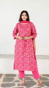 Alizeh Emboridered Chanderi Kurta Set - Pink