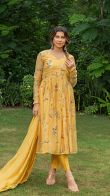 Aabha Floral Jaal  Chanderi Kurta Set - Yellow