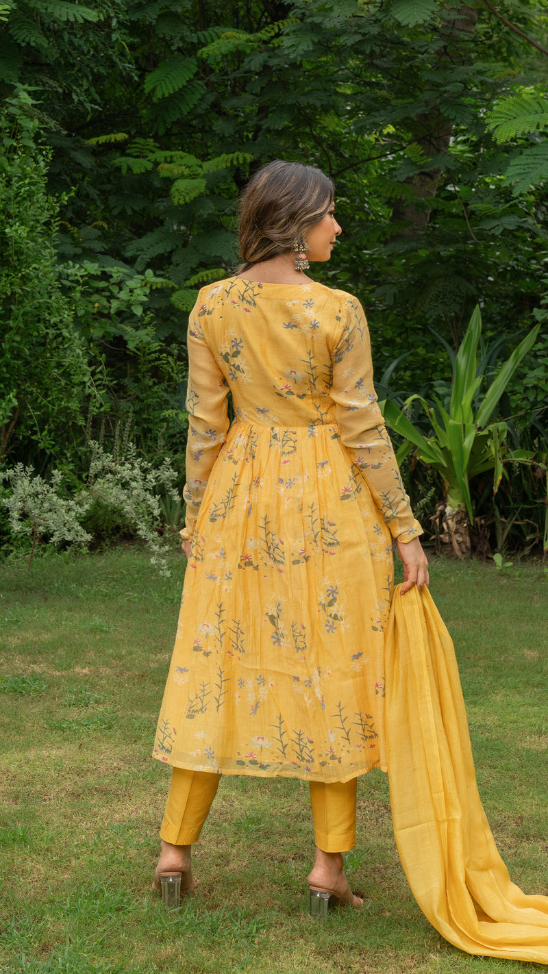 Aabha Floral Jaal  Chanderi Kurta Set - Yellow