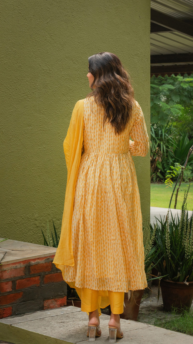 Kesha Chanderi Kurta Set - Yellow