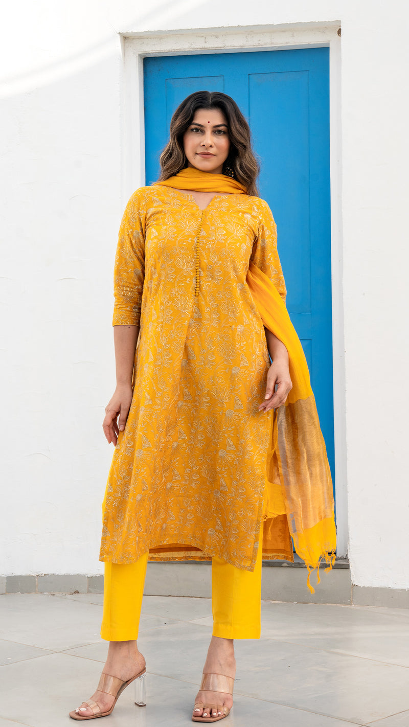 Alisha Emboridered Chanderi Kurta Set - Yellow