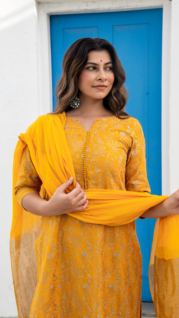 Alisha Emboridered Chanderi Kurta Set - Yellow