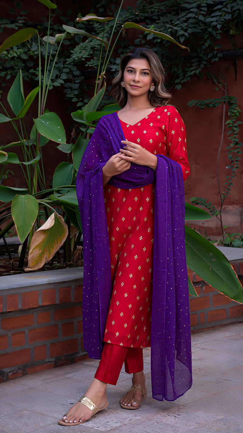 Ekaja Embellished Chanderi Silk Kurta Set in Red